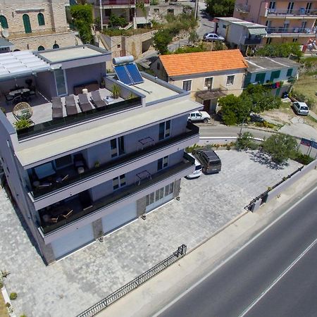 Luxury Apartments Beach Jesenice  Buitenkant foto