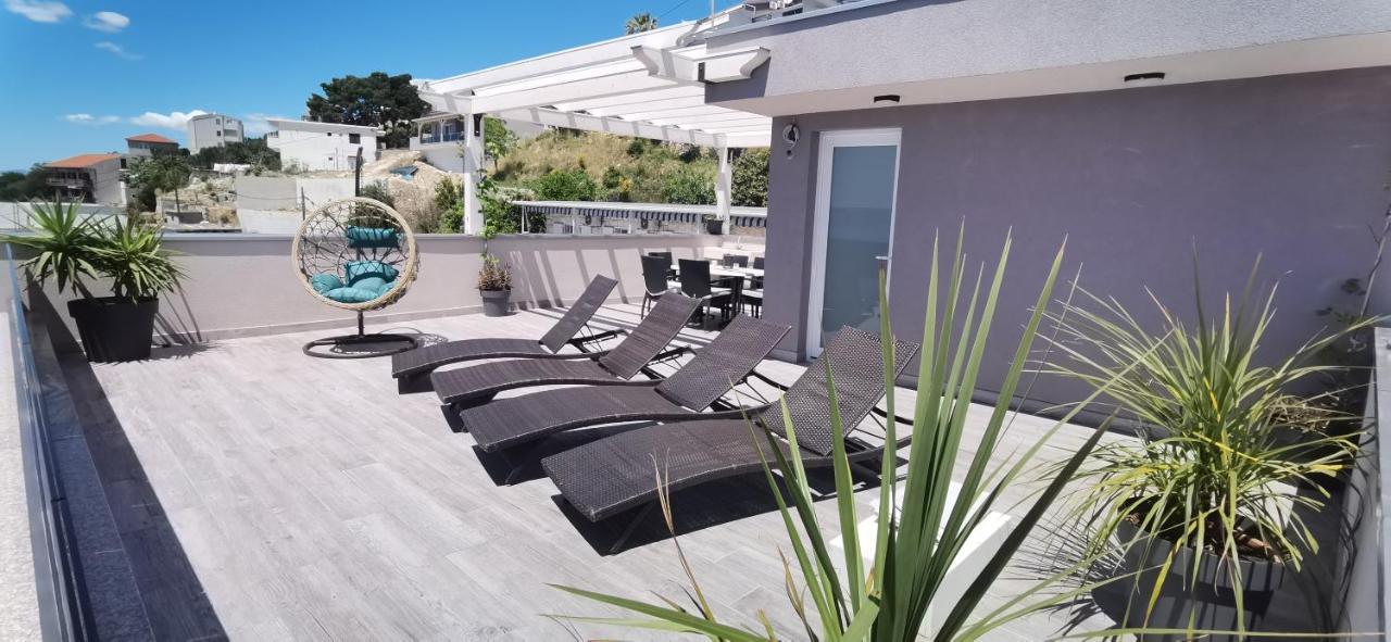Luxury Apartments Beach Jesenice  Buitenkant foto