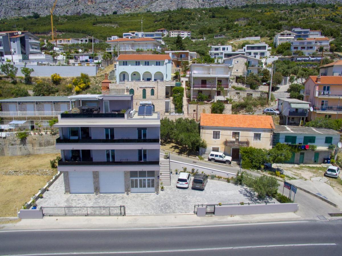 Luxury Apartments Beach Jesenice  Buitenkant foto