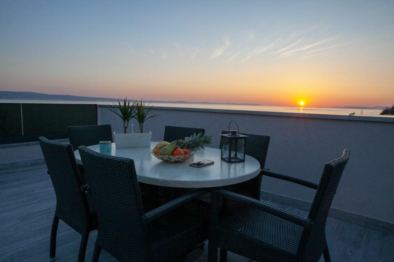 Luxury Apartments Beach Jesenice  Buitenkant foto